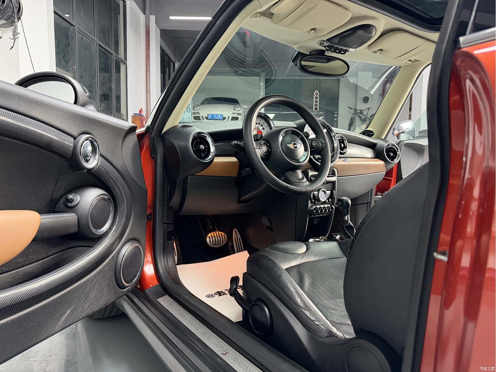 Mini Cooper, 2012 8