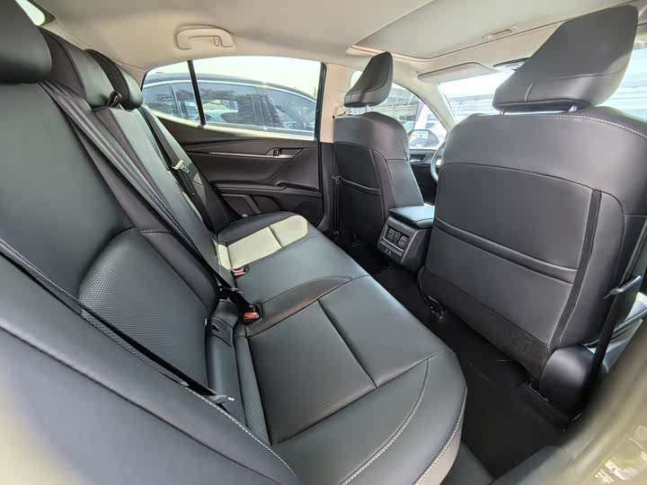 Toyota Camry, 2025 года фото 12