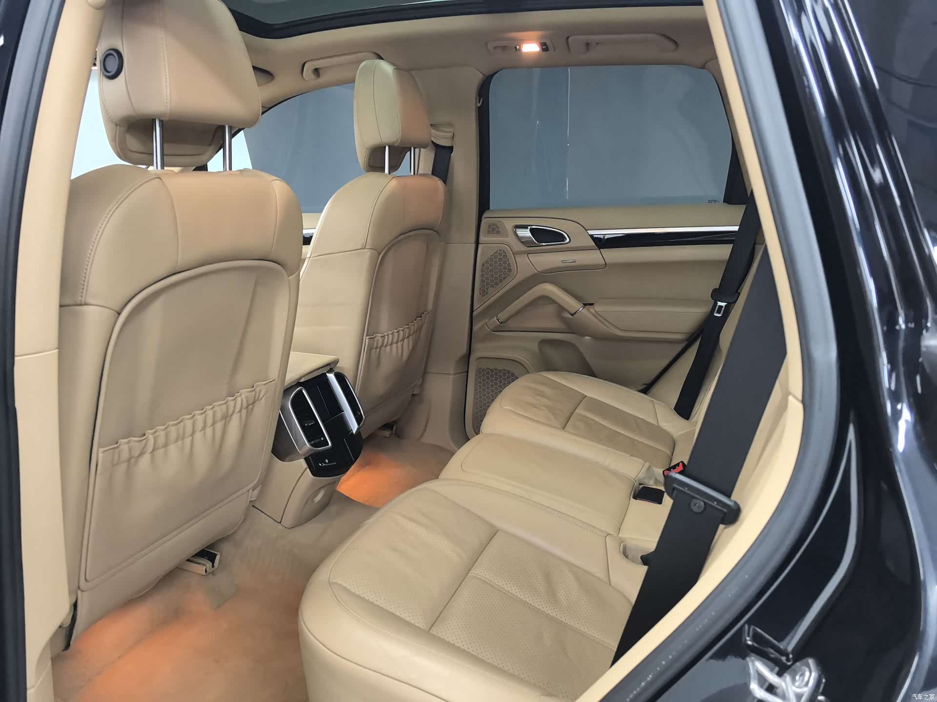 Porsche Cayenne, 2012 6