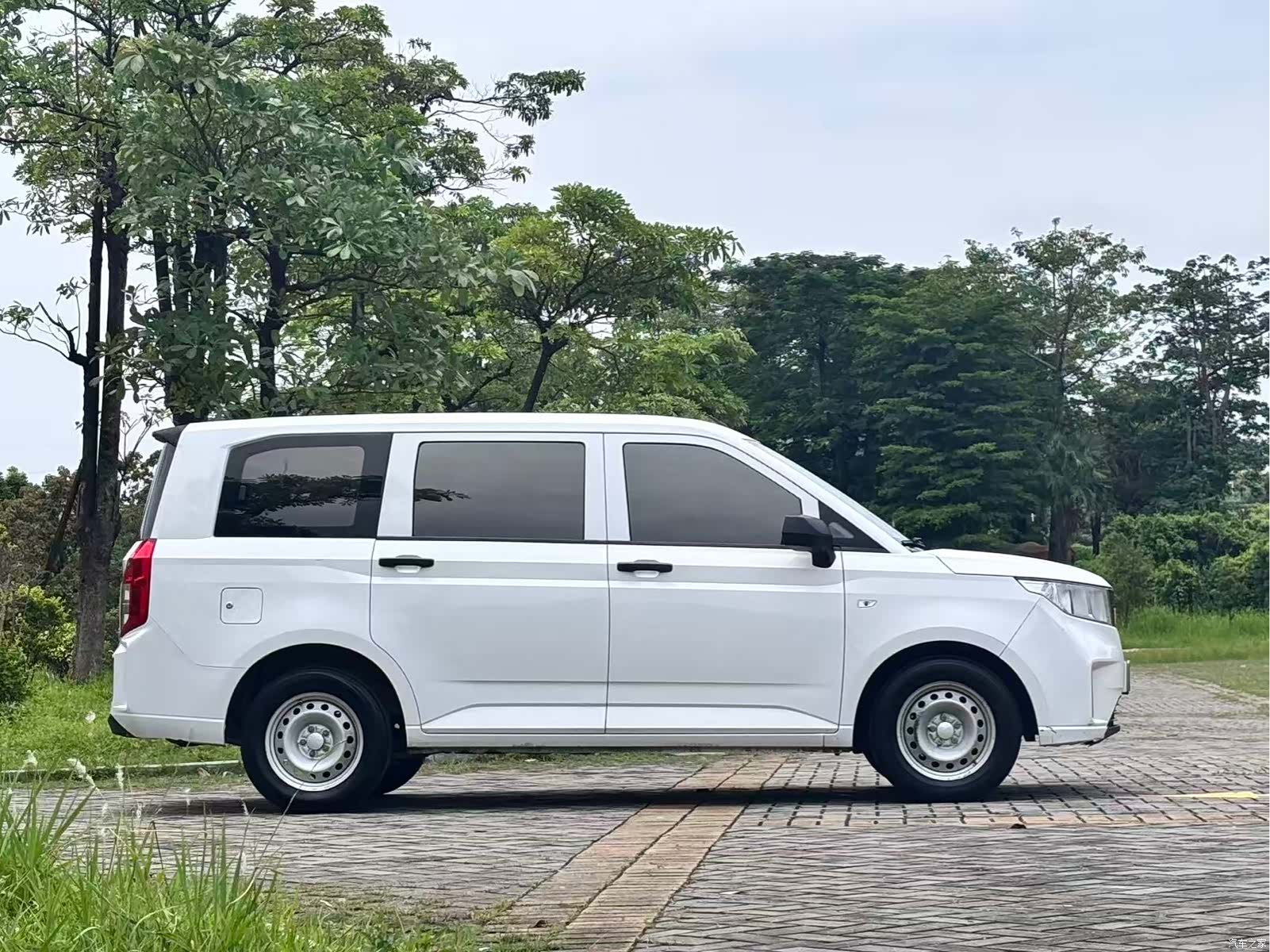 Wuling Hongguang, 2022 8