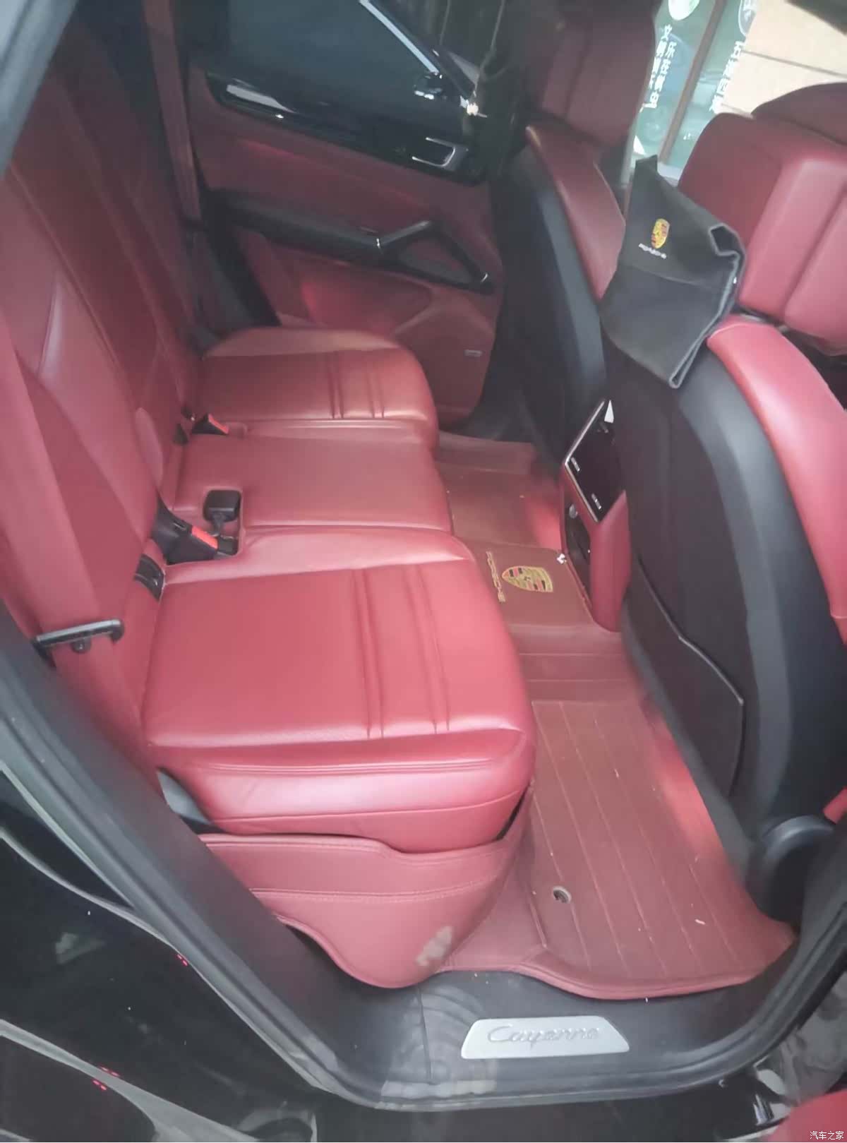 Porsche Cayenne, 2022 все фото