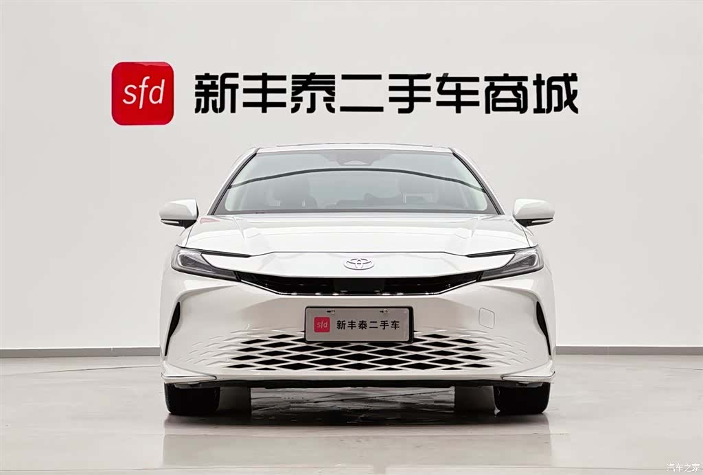 Toyota Camry, 2024 2