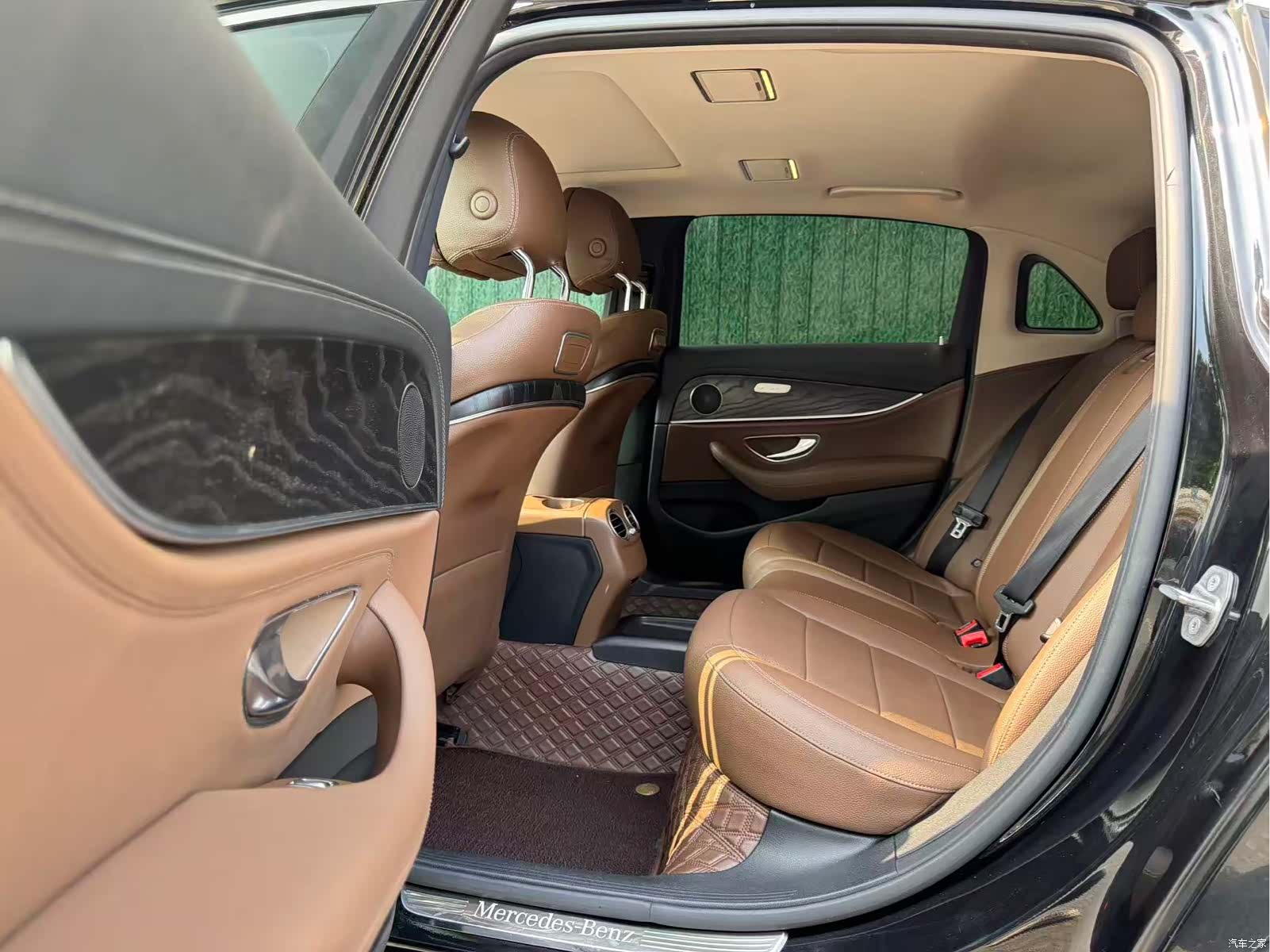 Mercedes-Benz E-Class, 2017 6