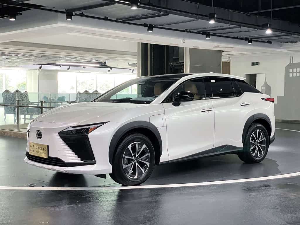 Lexus RZ