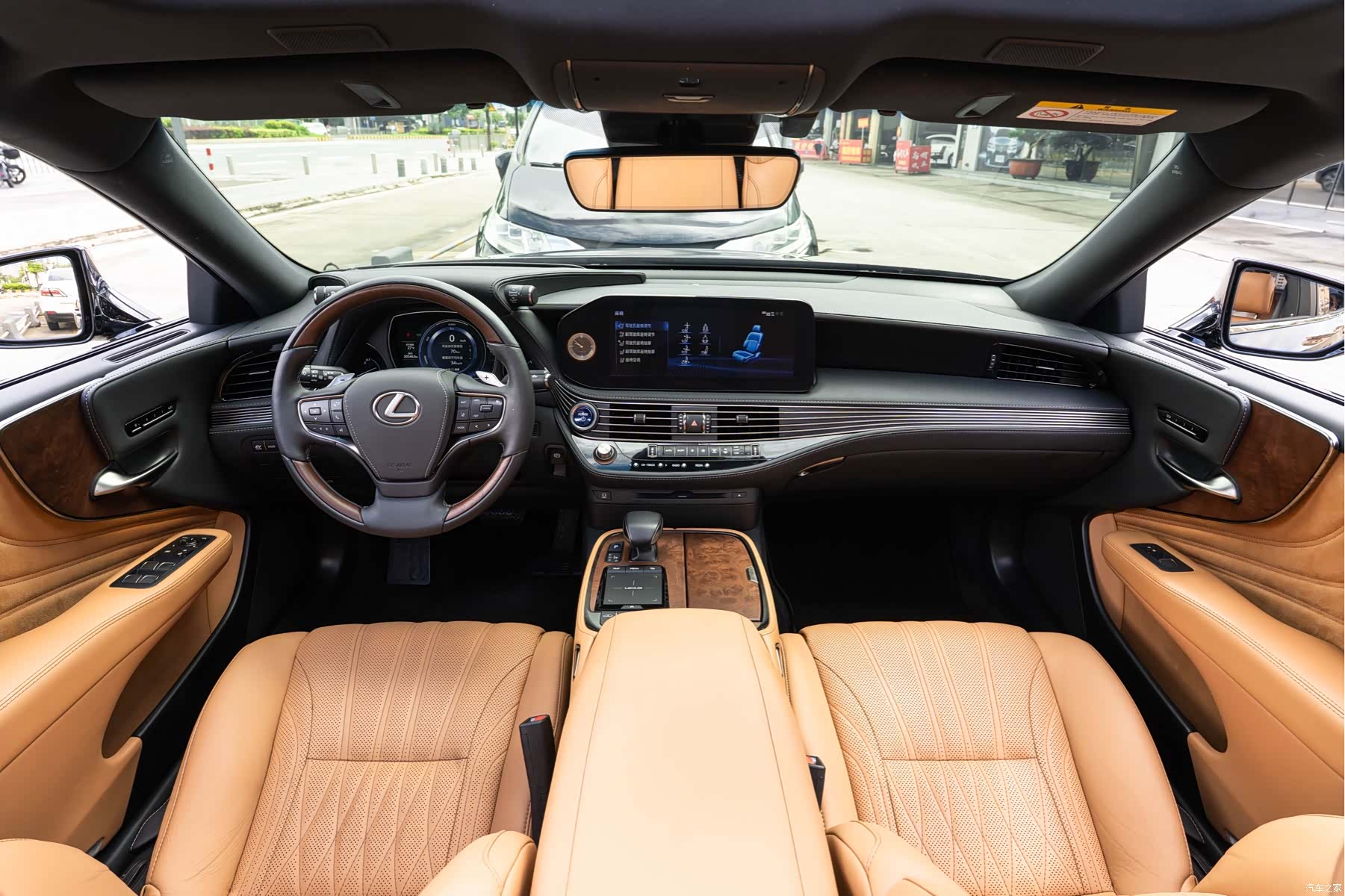 Lexus LS, 2021 13