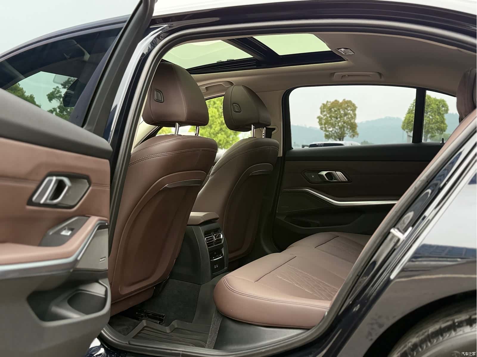 BMW 3 Series, 2023 9