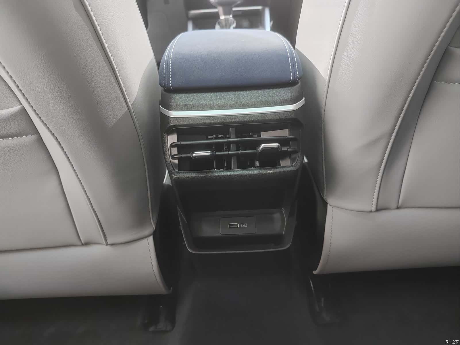 Geely Emgrand, 2022 23