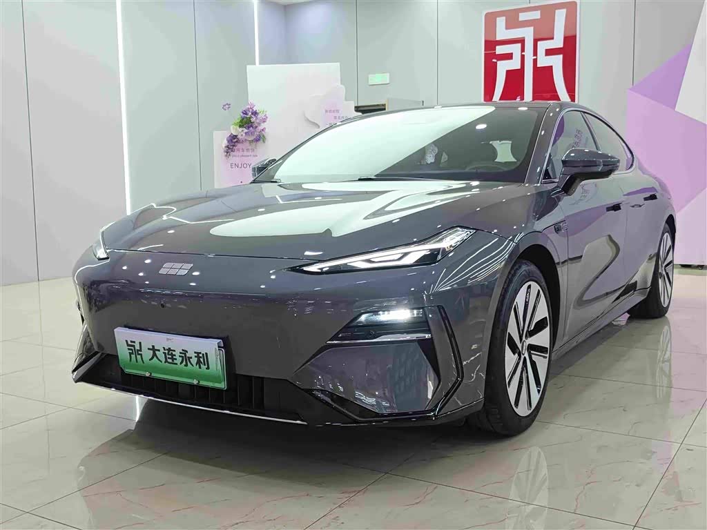 Geely Galaxy E8