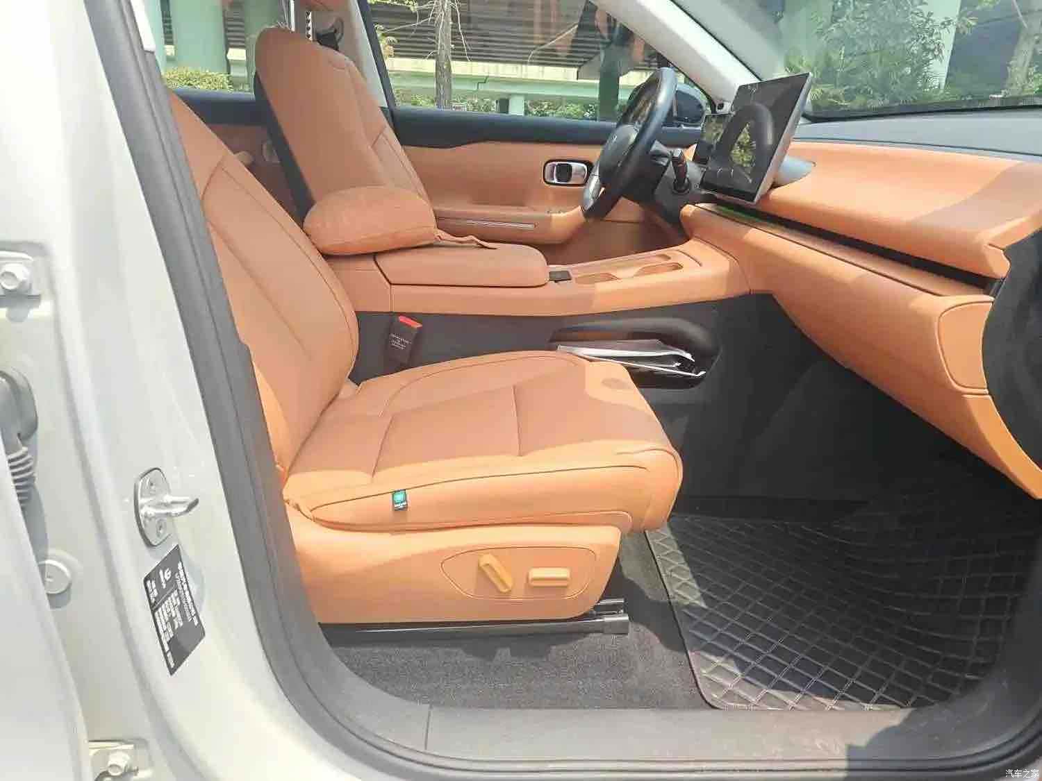 Leapmotor C10, 2025 6