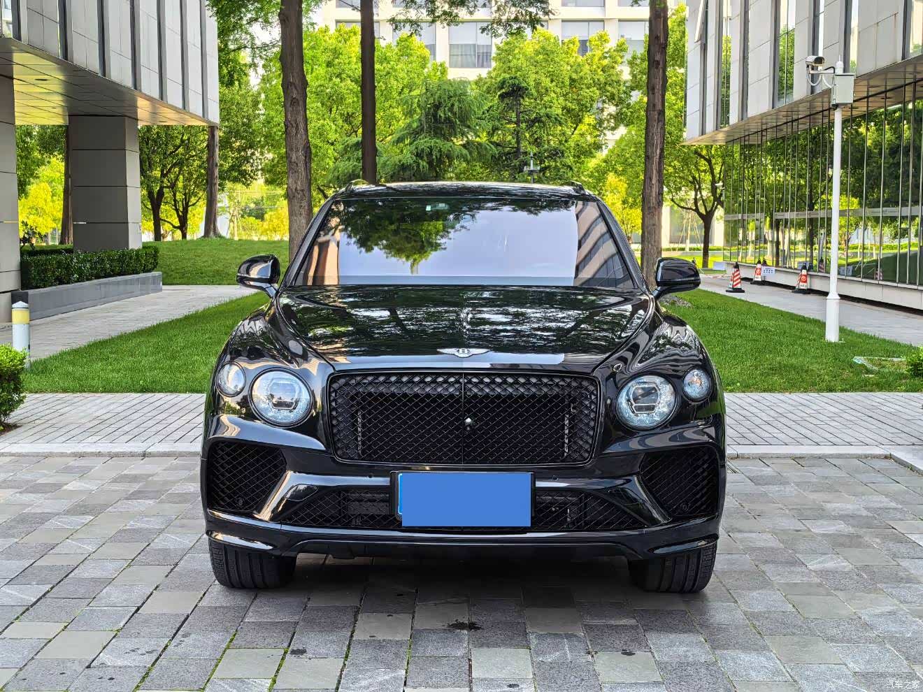 Bentley Bentayga, 2021 2