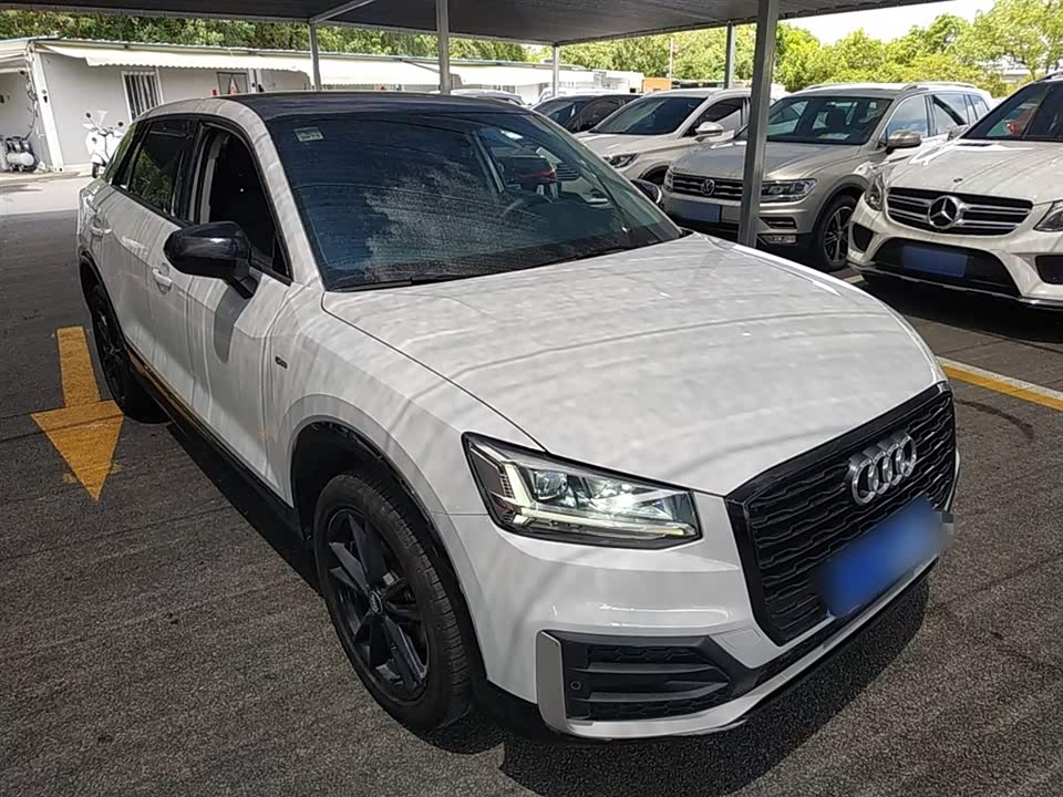 Audi Q2L Audi Q2L