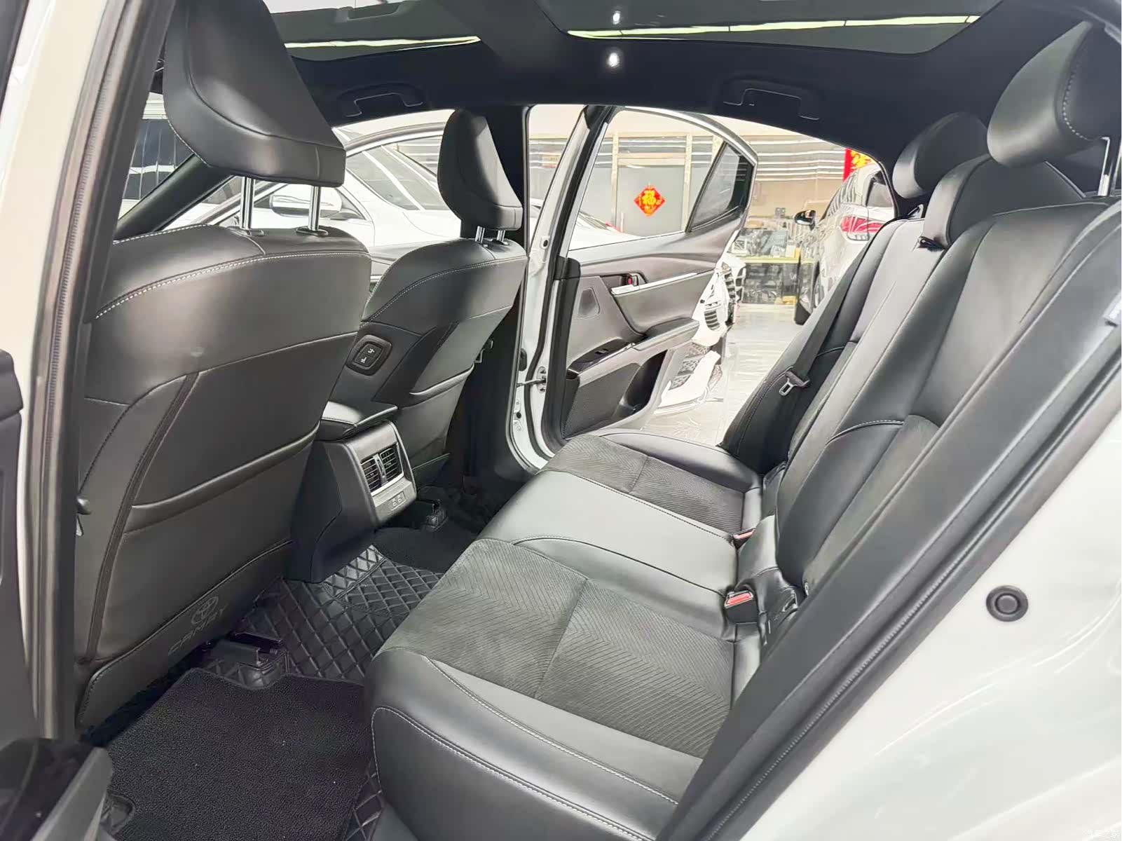Toyota Camry, 2024 8