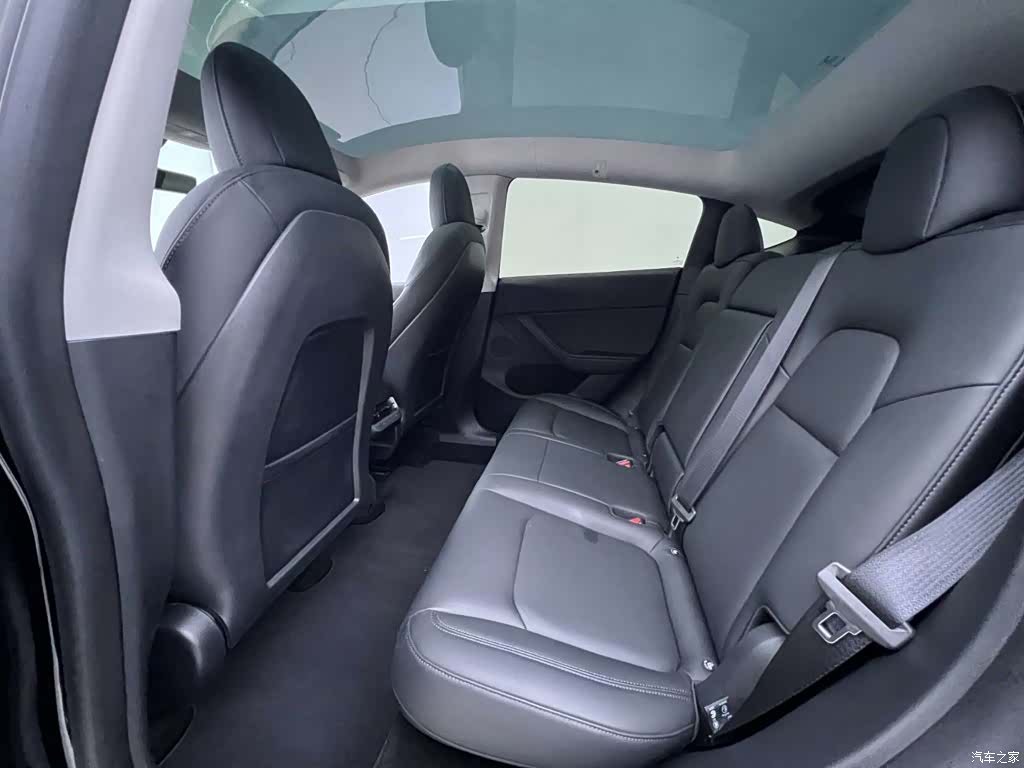 Tesla Model Y, 2021 24