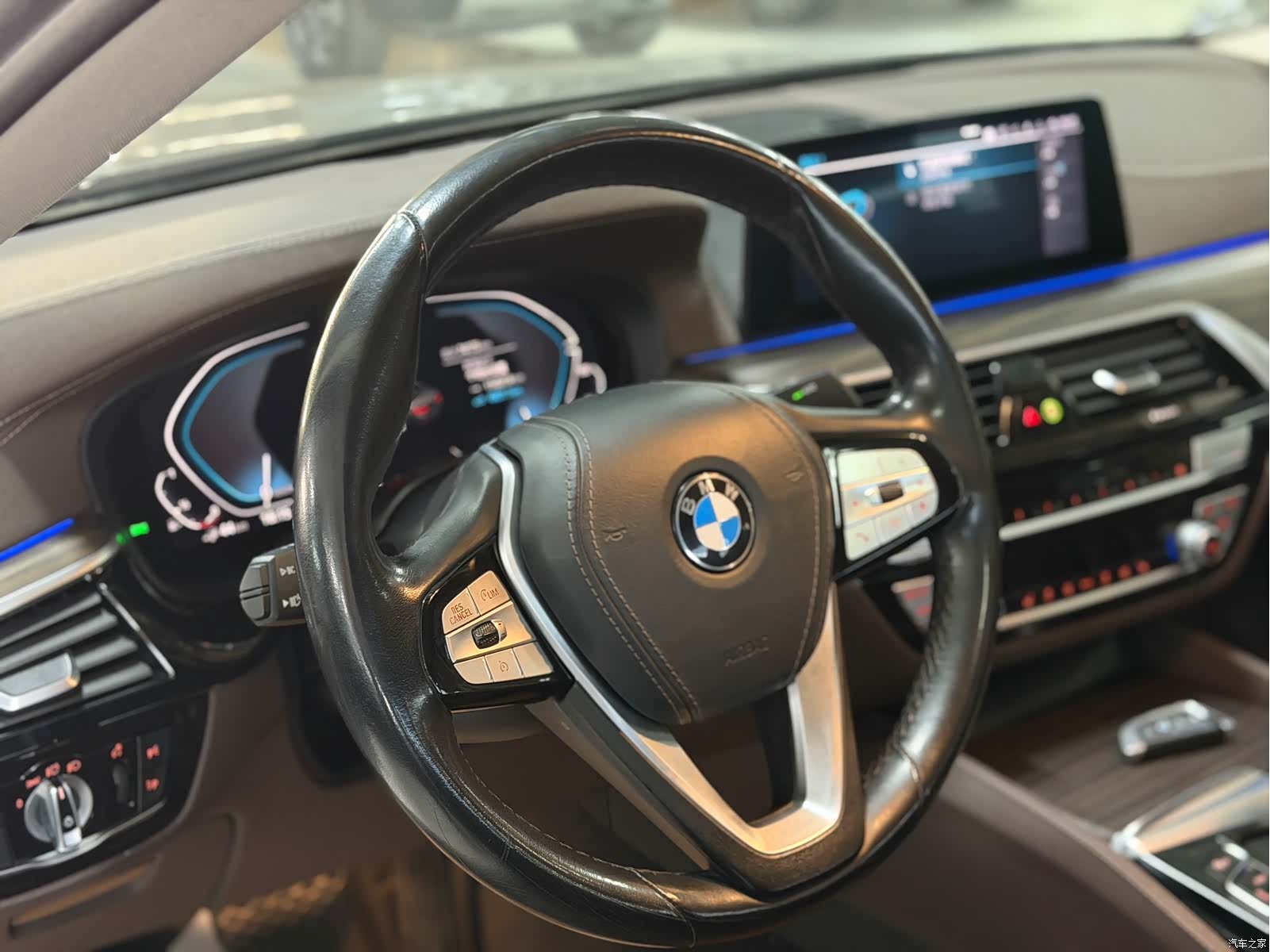 BMW 5 Series, 2019 все фото
