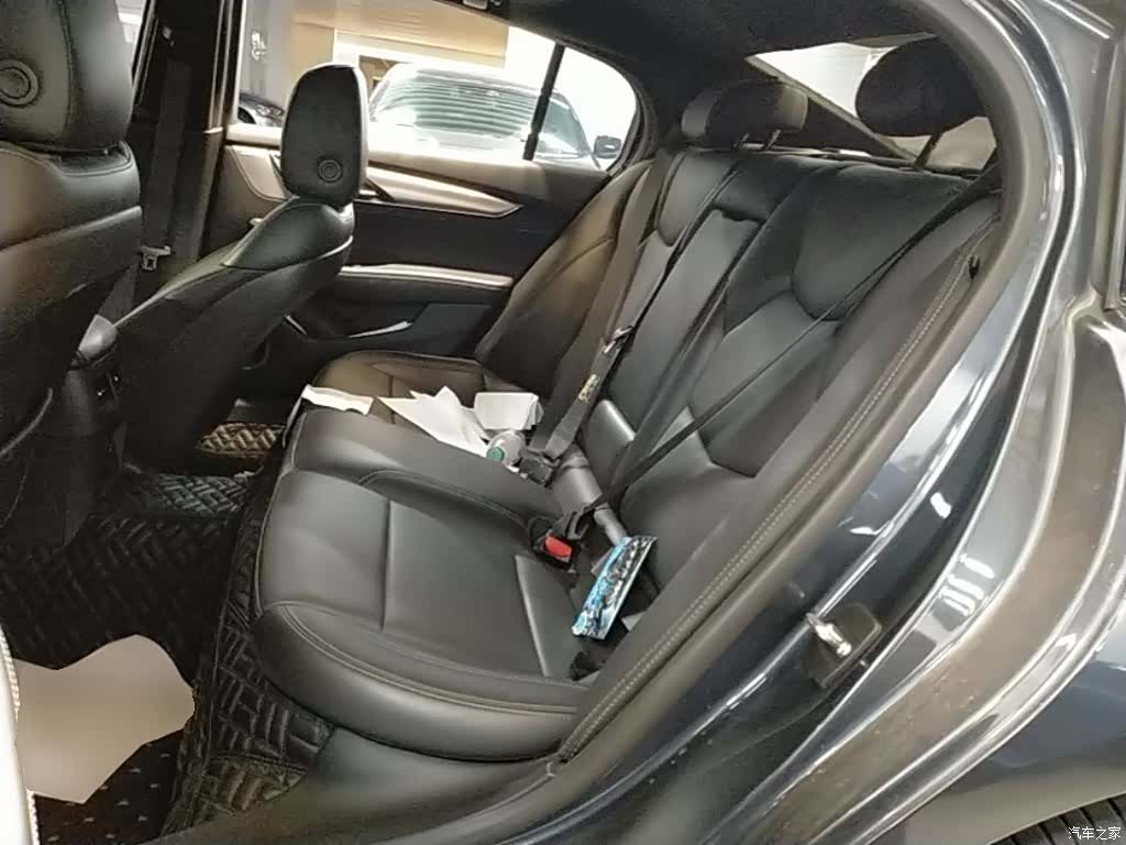 Cadillac CT5, 2022 17