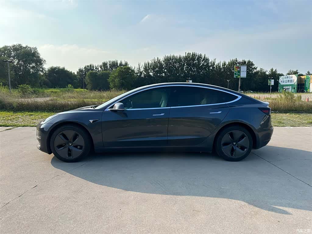 Tesla Model 3, 2020 7