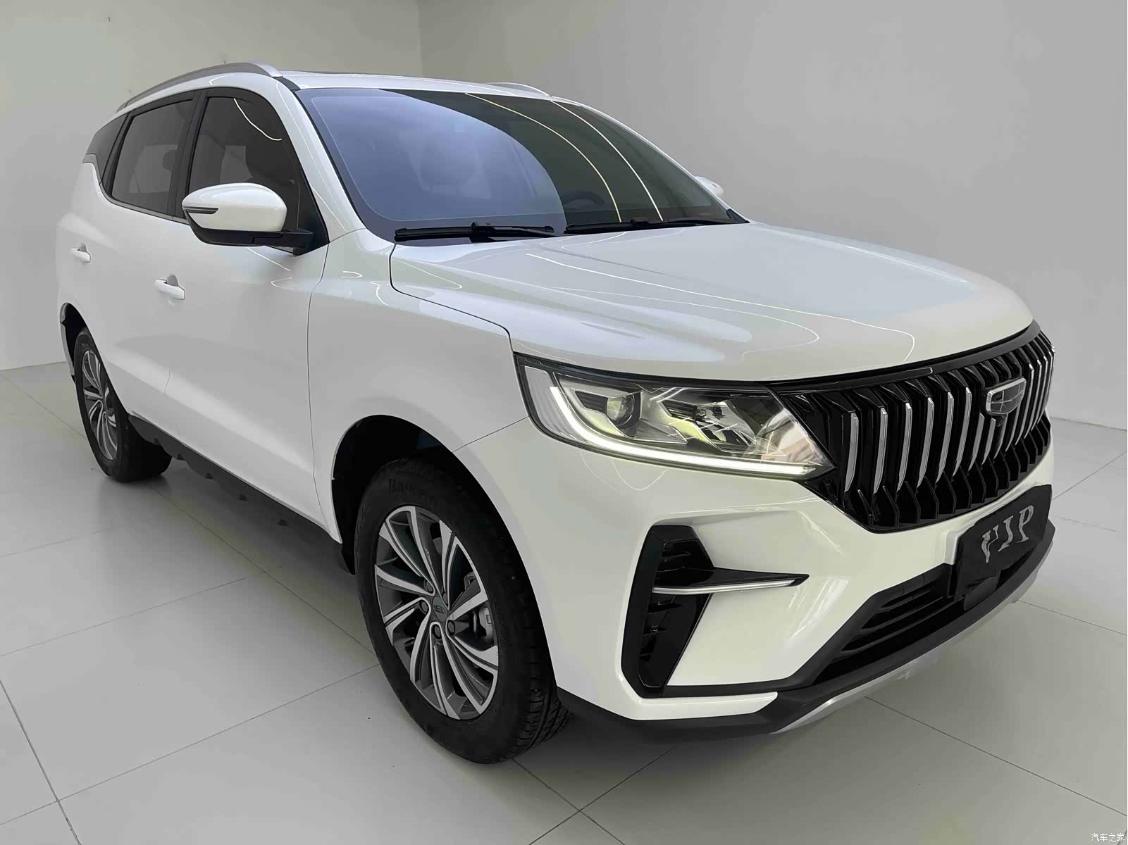 Geely X6, 2022 3