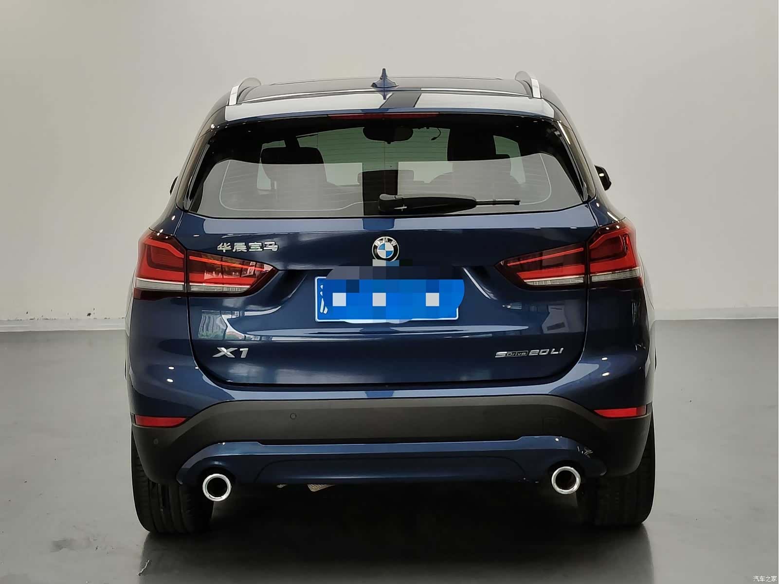 BMW X1, 2021 все фото