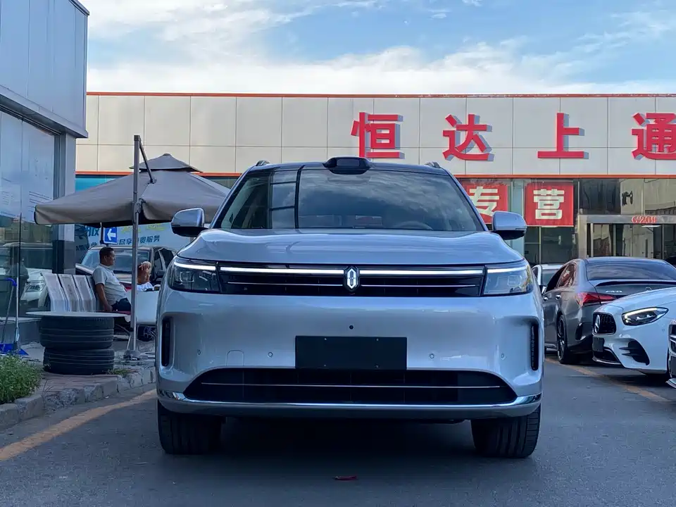 AITO Ask the world M7