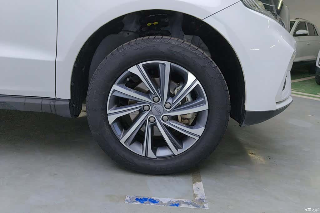 Geely X6, 2020 6