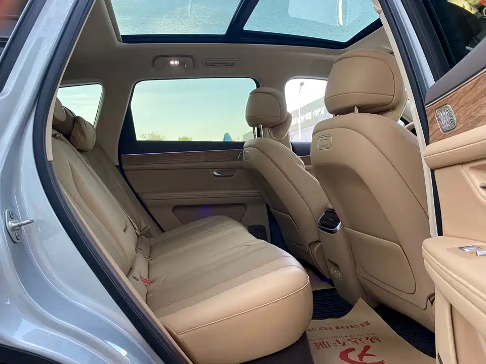 AITO Ask the world M7