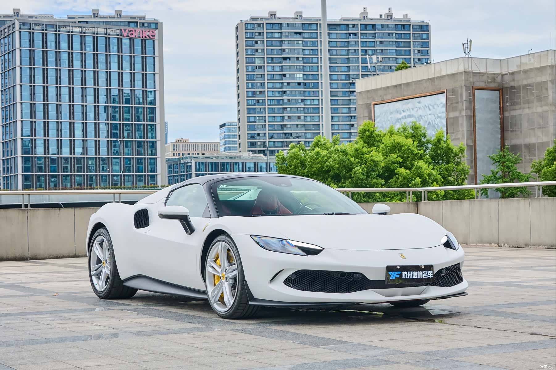 Ferrari 296, 2024 3