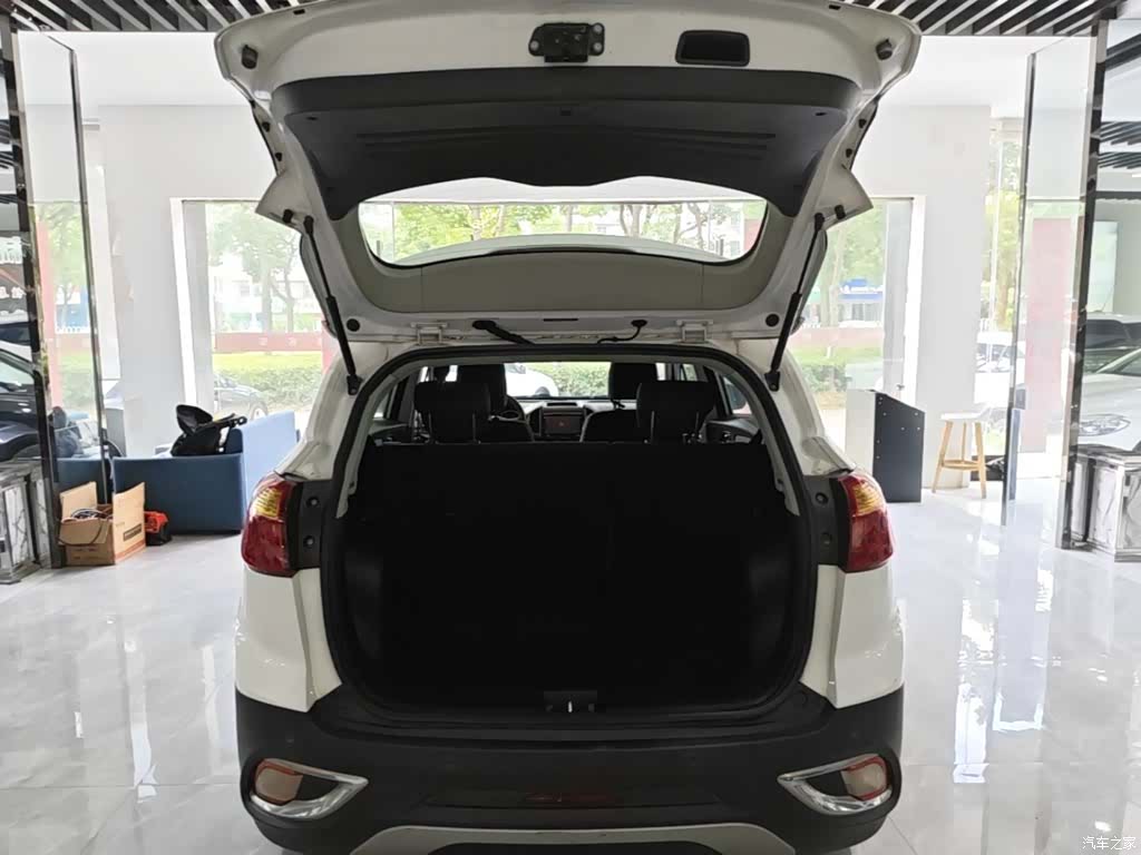 JAC S3, 2015 19