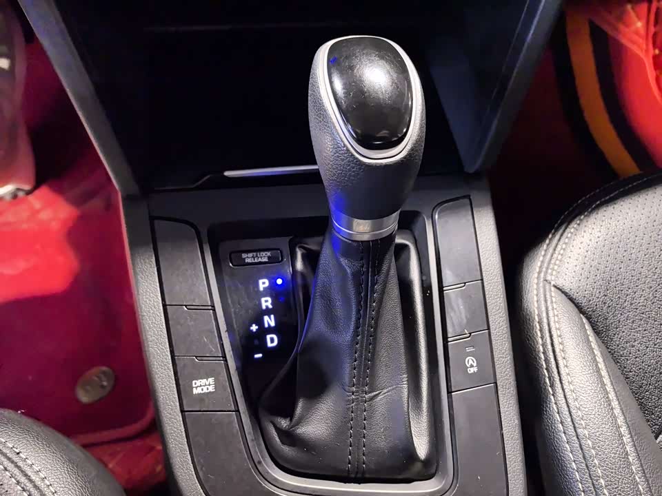 Hyundai Lead Hyundai Lead