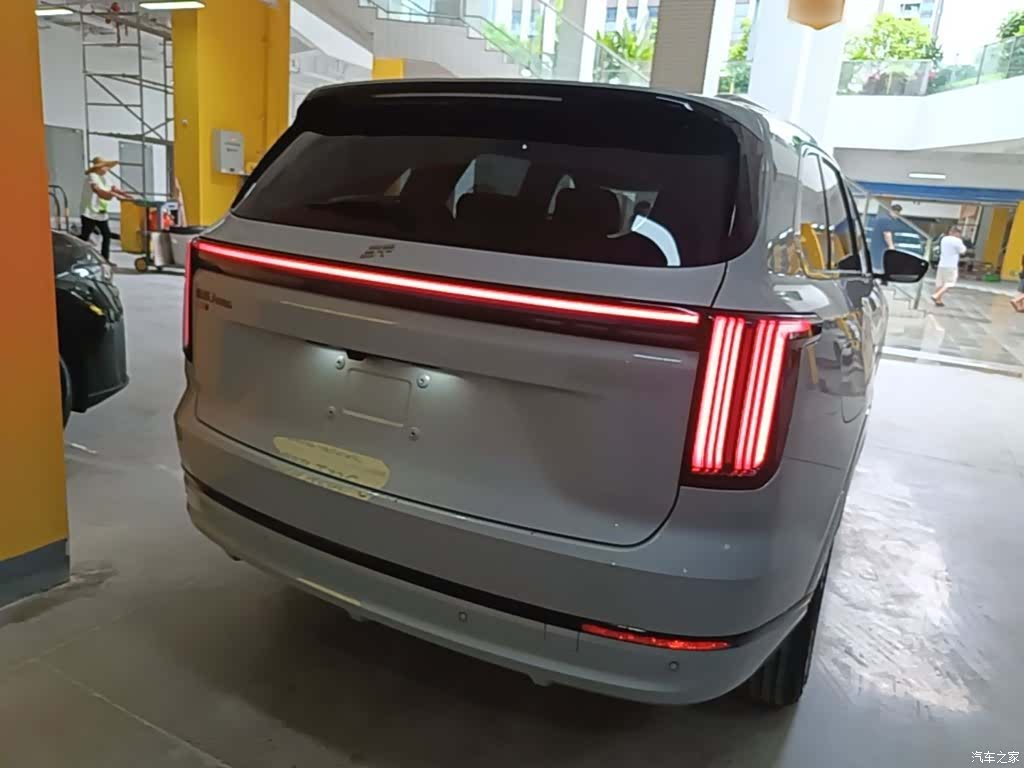 Jetour L7, 2026 все фото