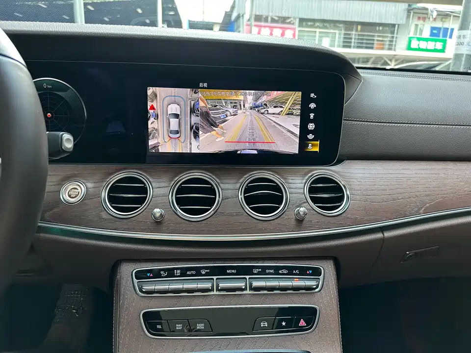 Mercedes-Benz E-class Mercedes-Benz E-class