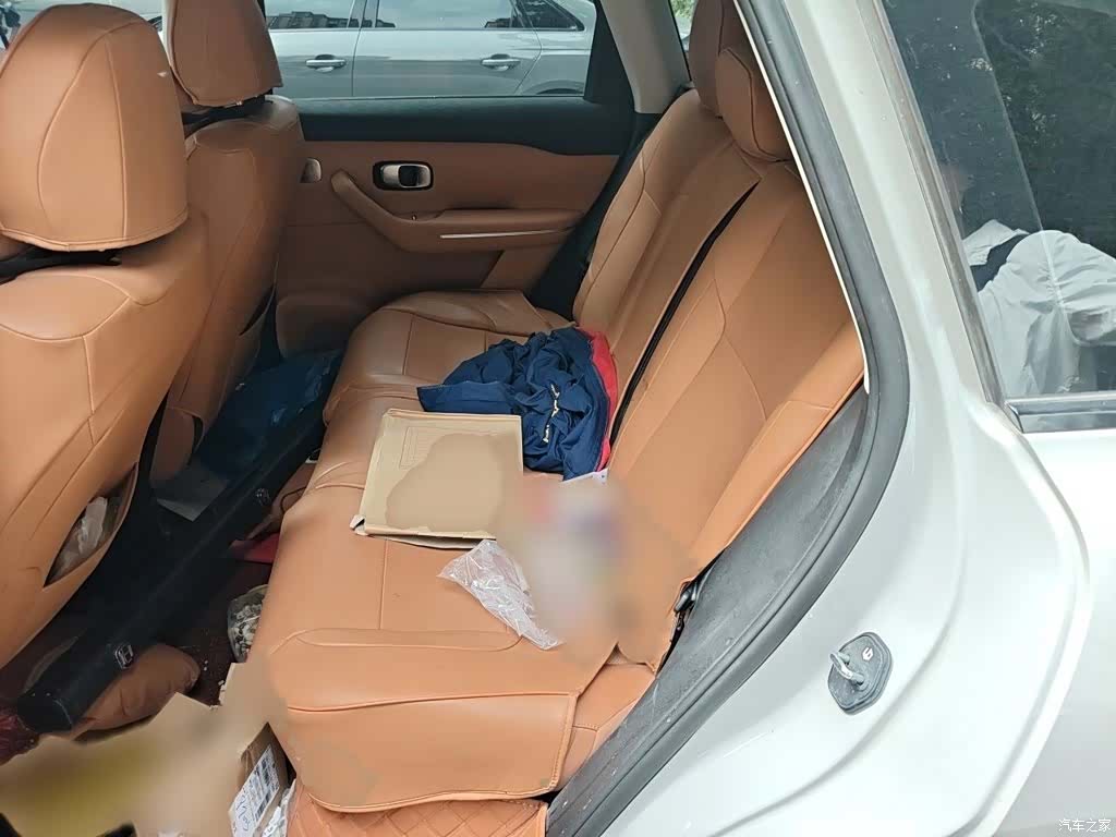 Leapmotor C10, 2024 15