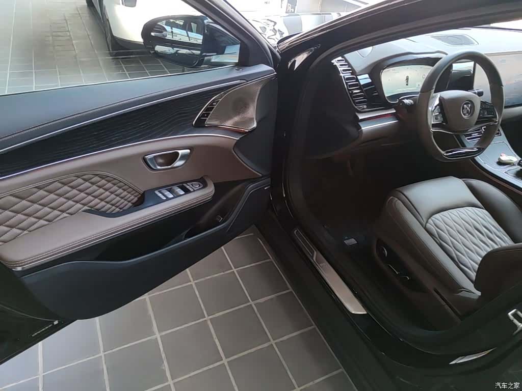 BYD Han, 2022 16