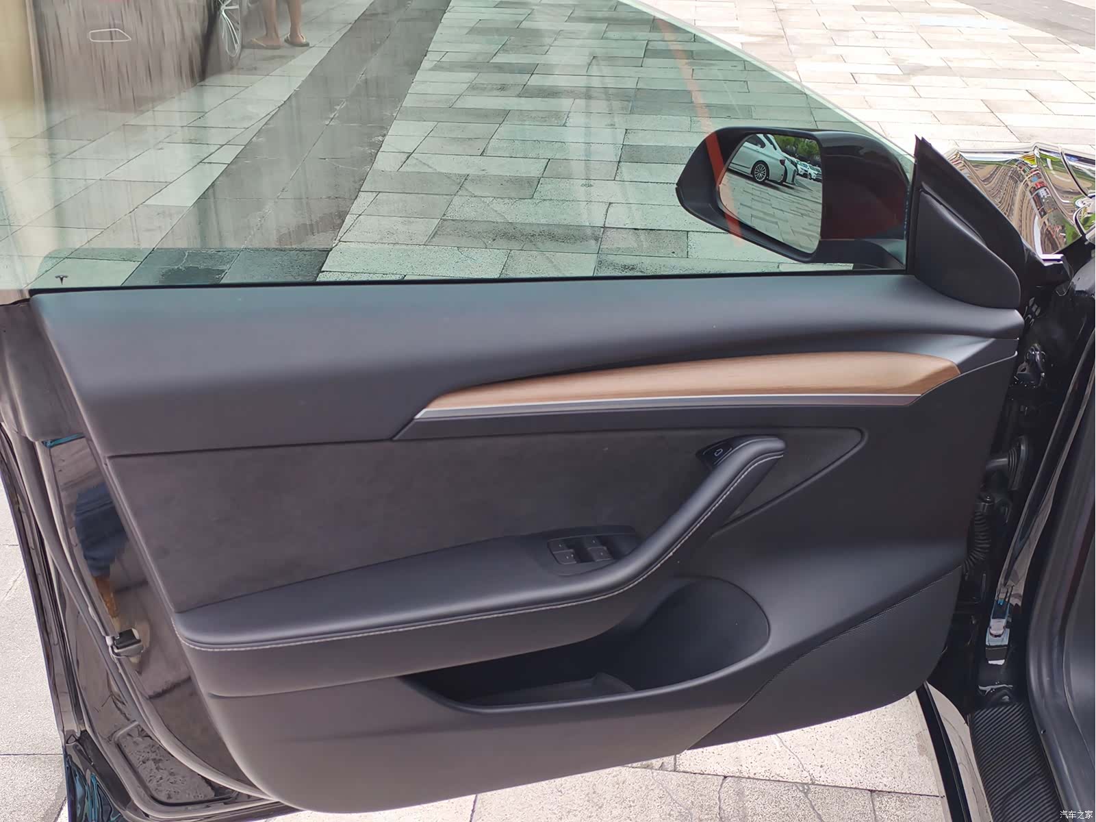 Tesla Model 3, 2023 17