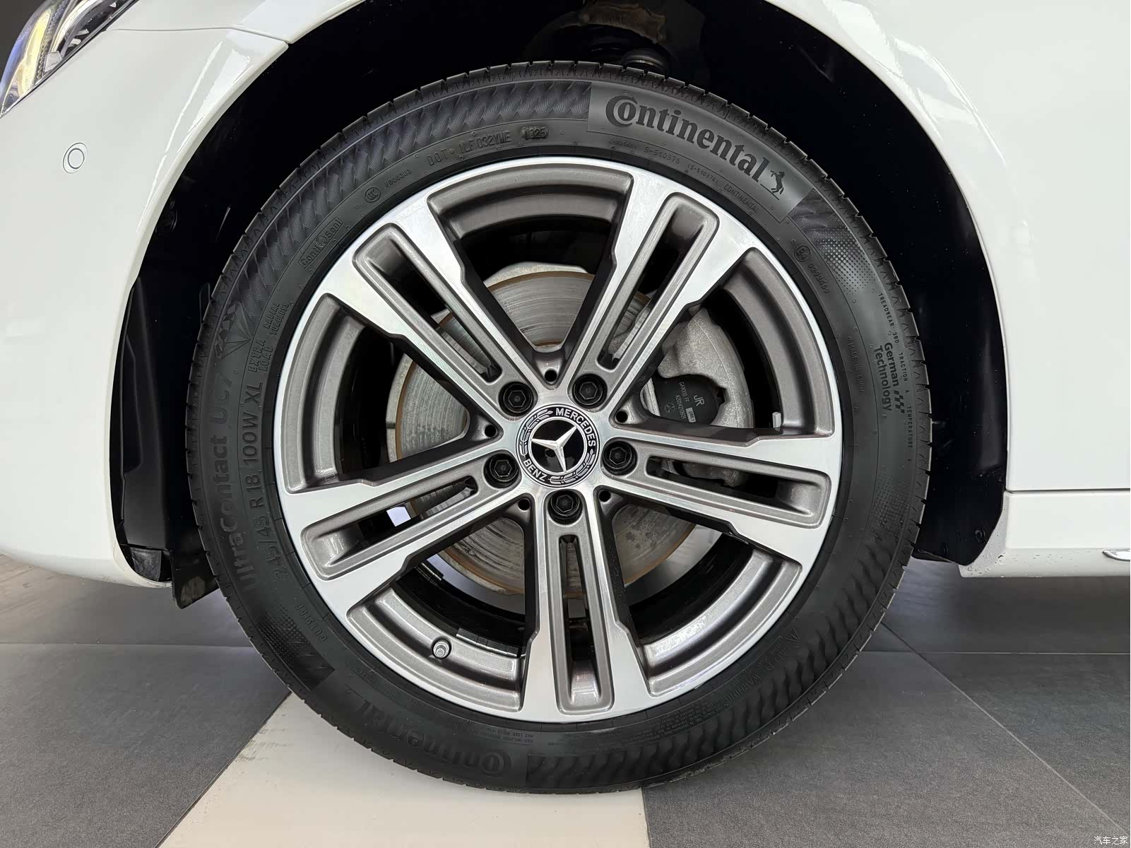Mercedes-Benz E-Class, 2021 18