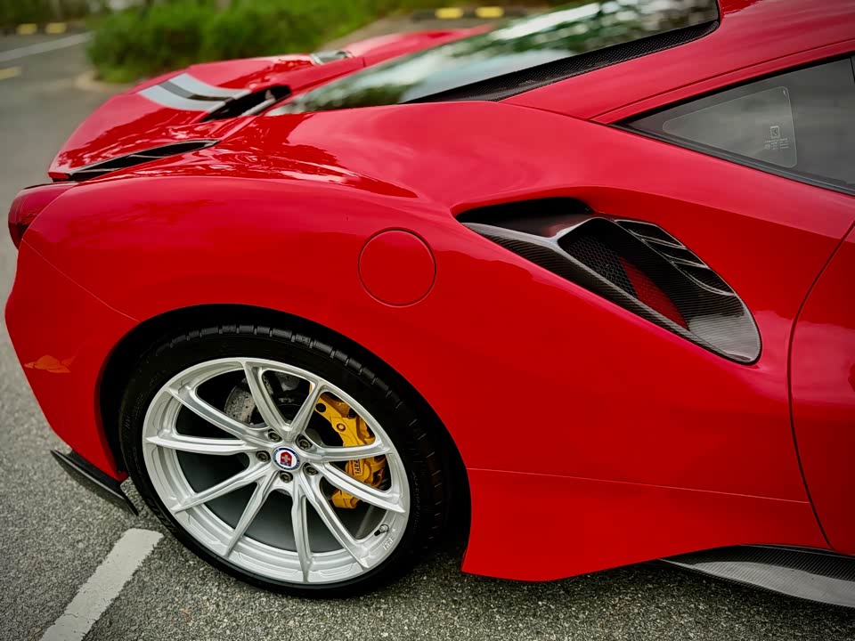 Ferrari 488