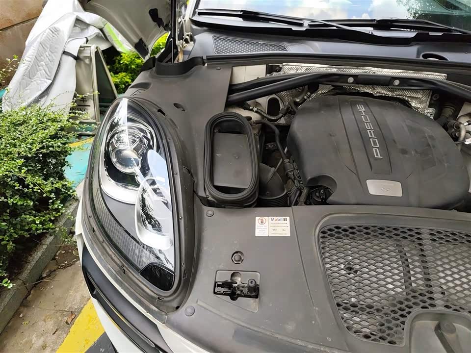 Porsche Macan Porsche Macan