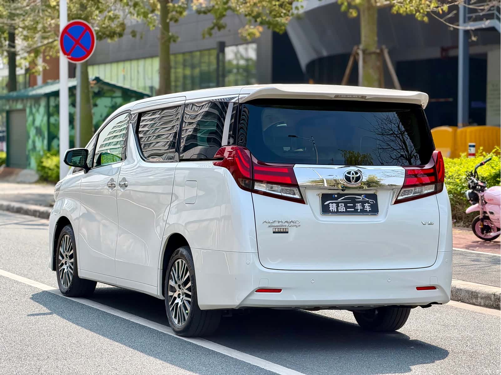 Toyota Alphard, 2017 все фото
