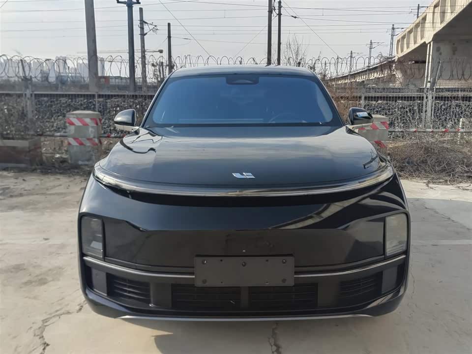 Li Auto Ideal L8