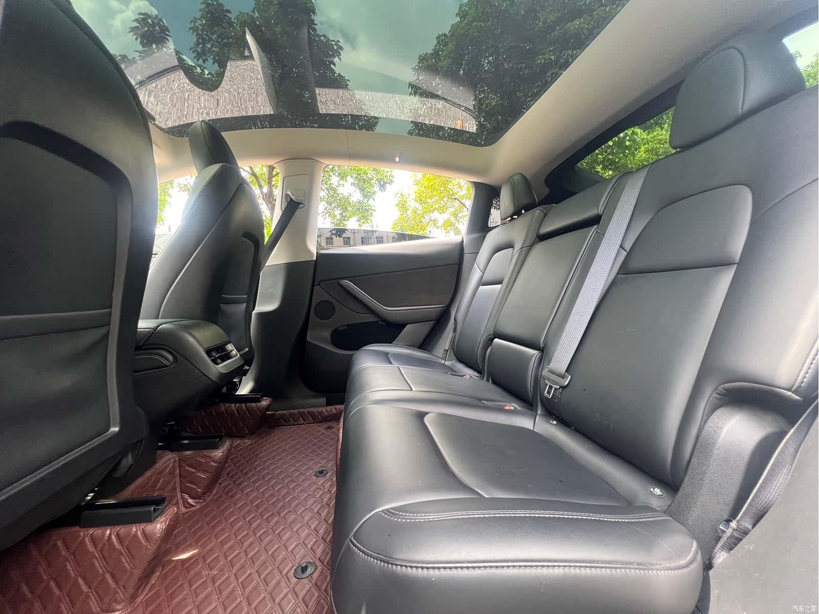 Tesla Model Y, 2022 6