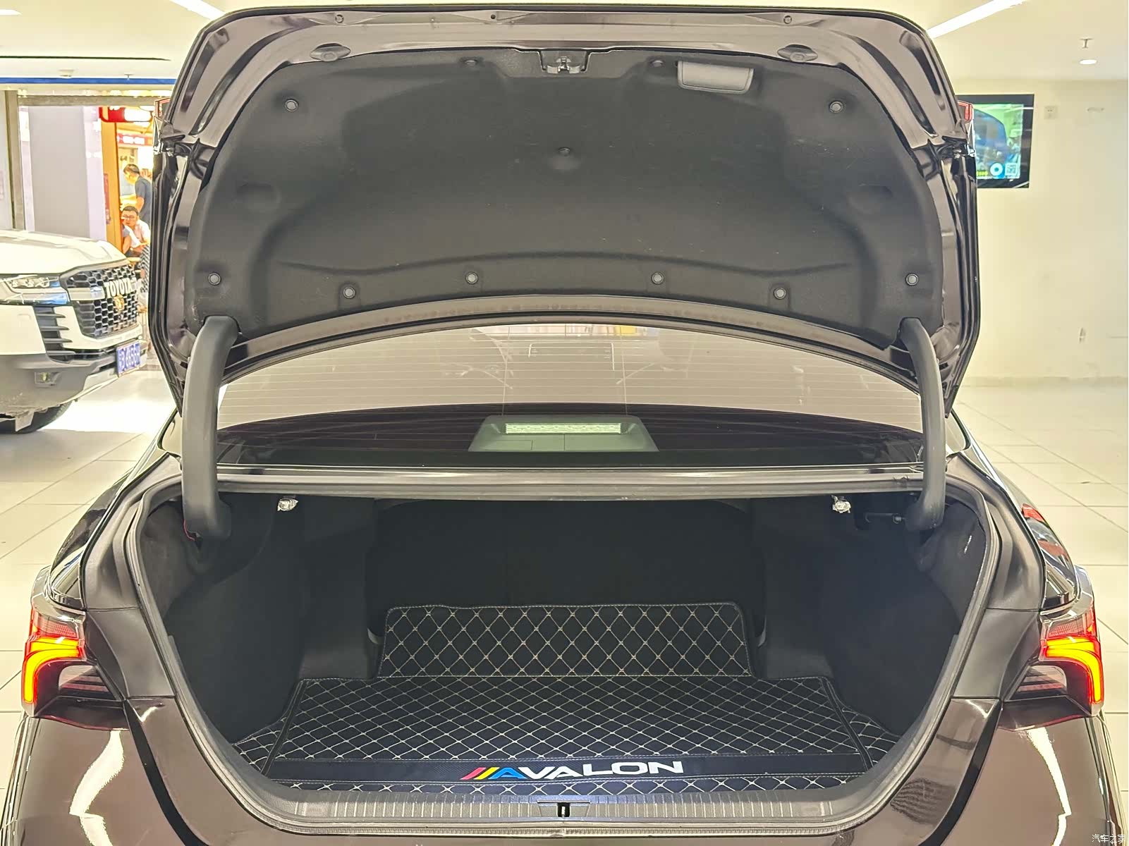 Toyota Avalon, 2019 8