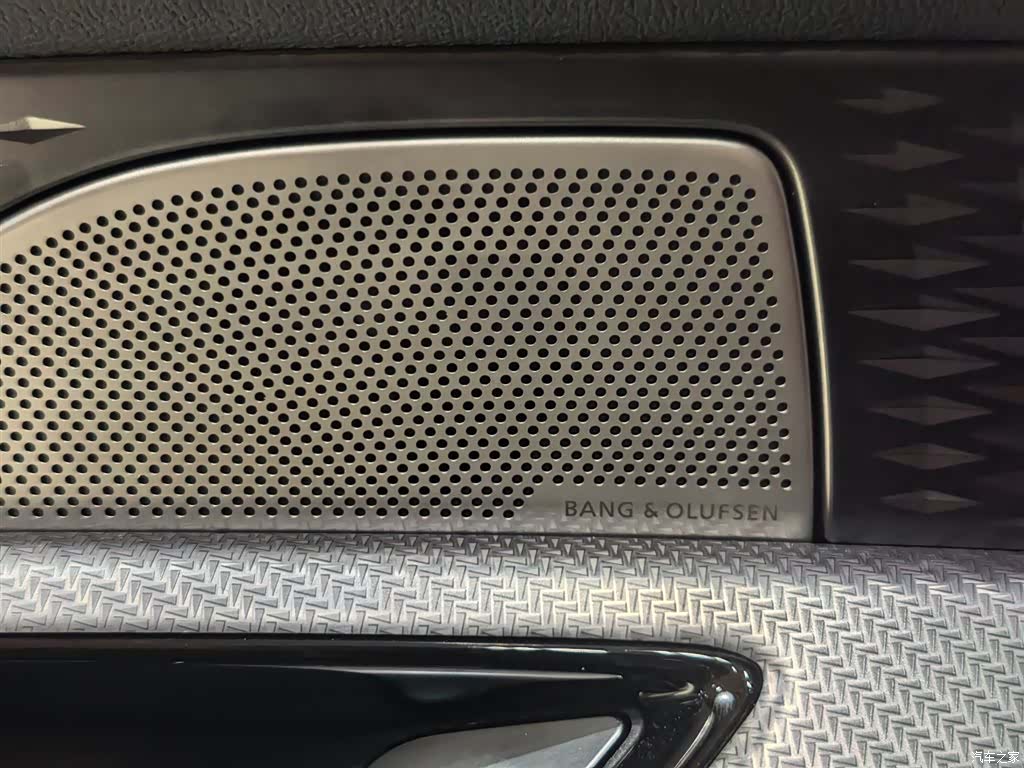 Audi Q6, 2024 19