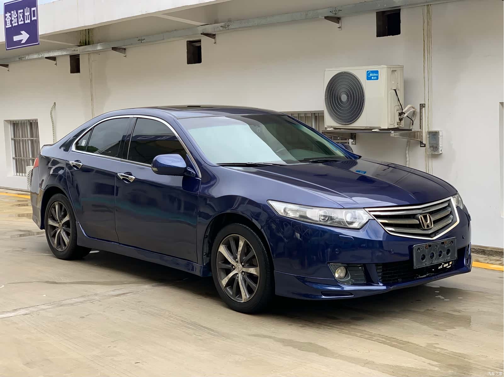 Honda Spirior, 2010 3