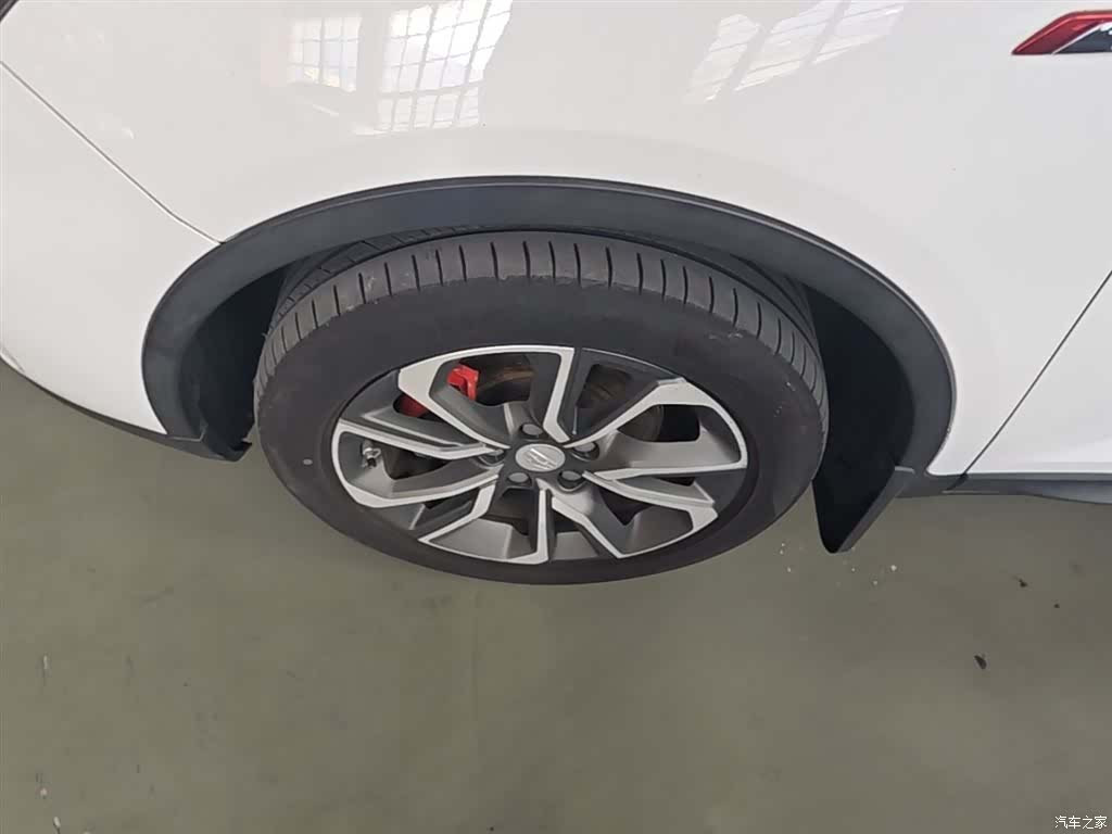 Geely Emgrand, 2018 23