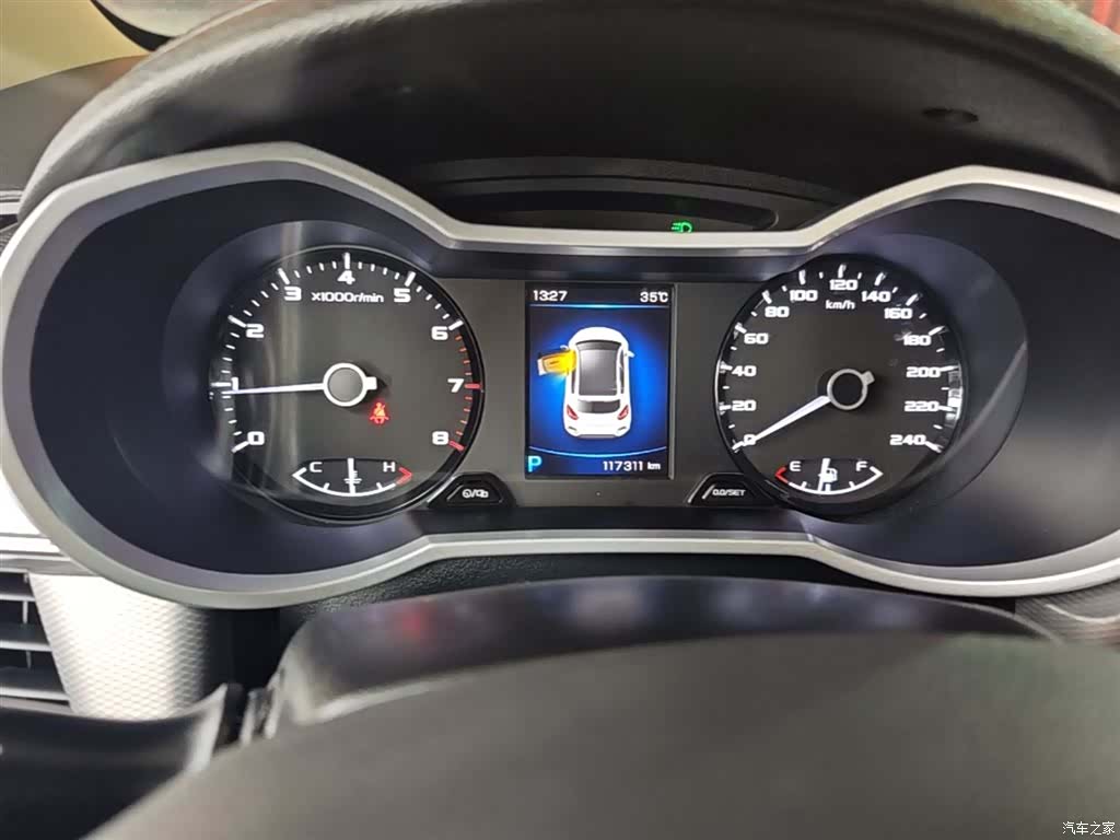 Geely Emgrand, 2018 12