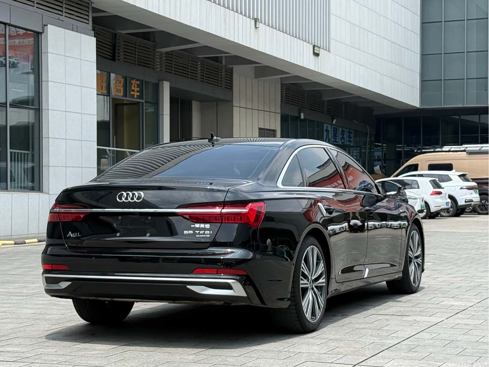 Audi A6L, 2023 все фото