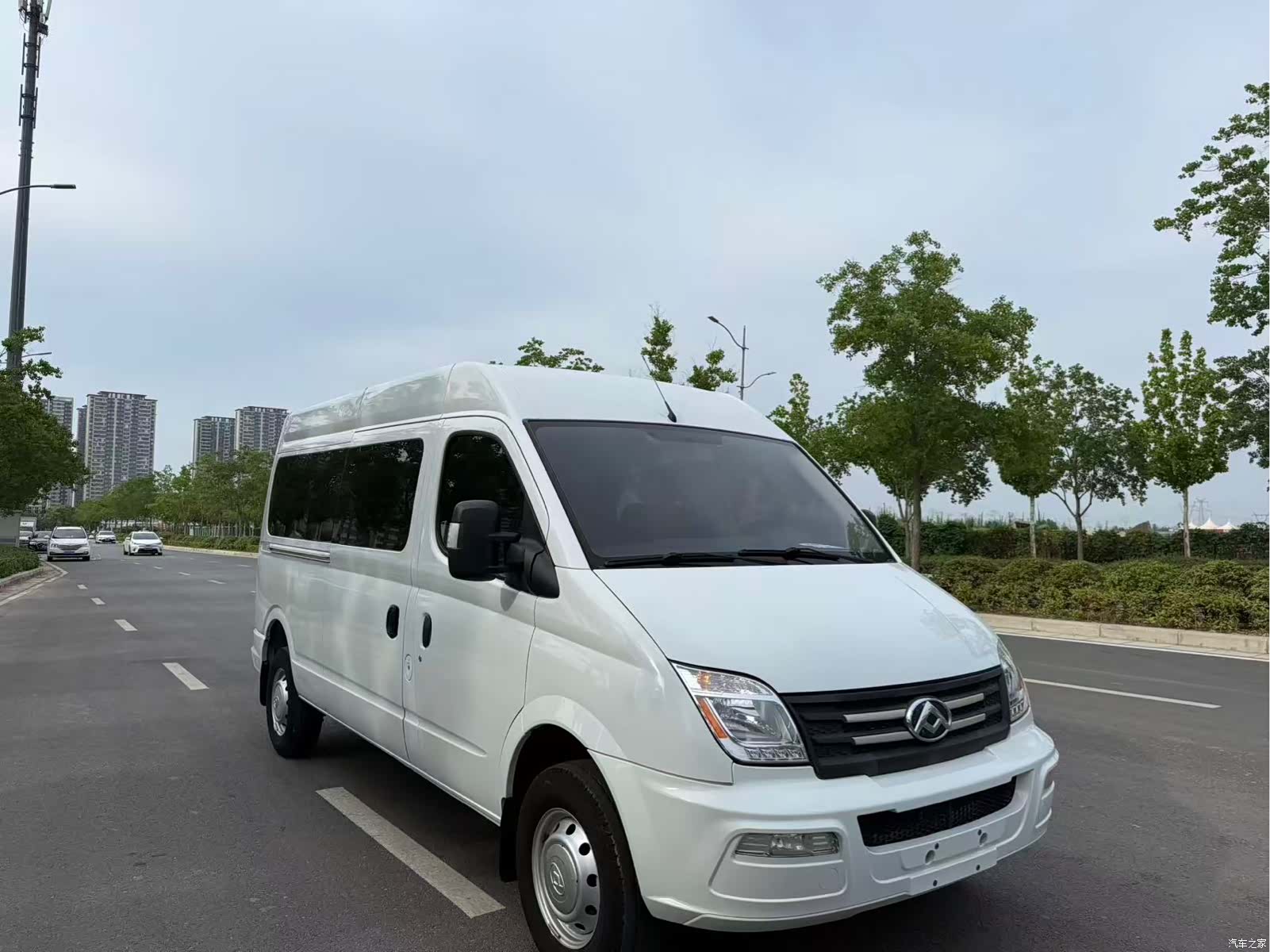 Maxus V80, 2023 2