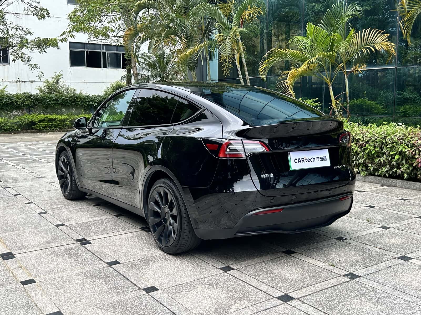 Tesla Model Y, 2022 6