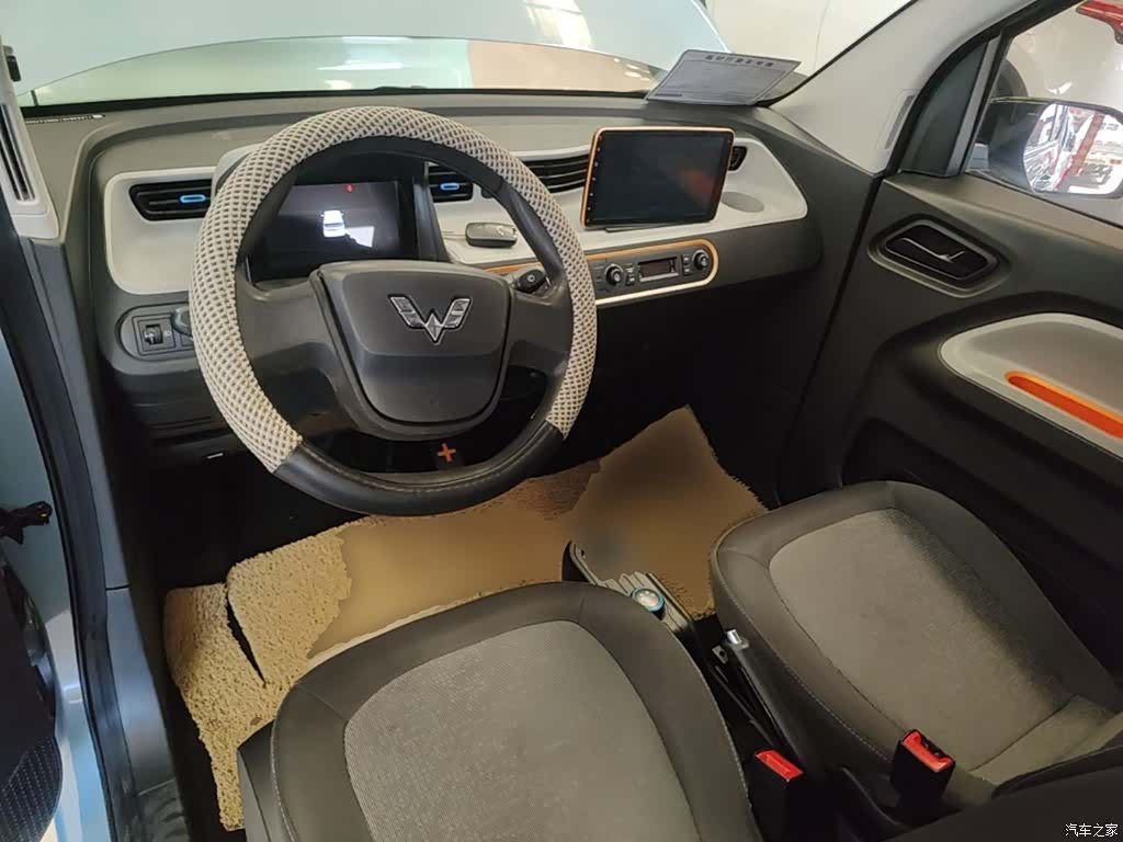 Wuling MINIEV, 2021 10