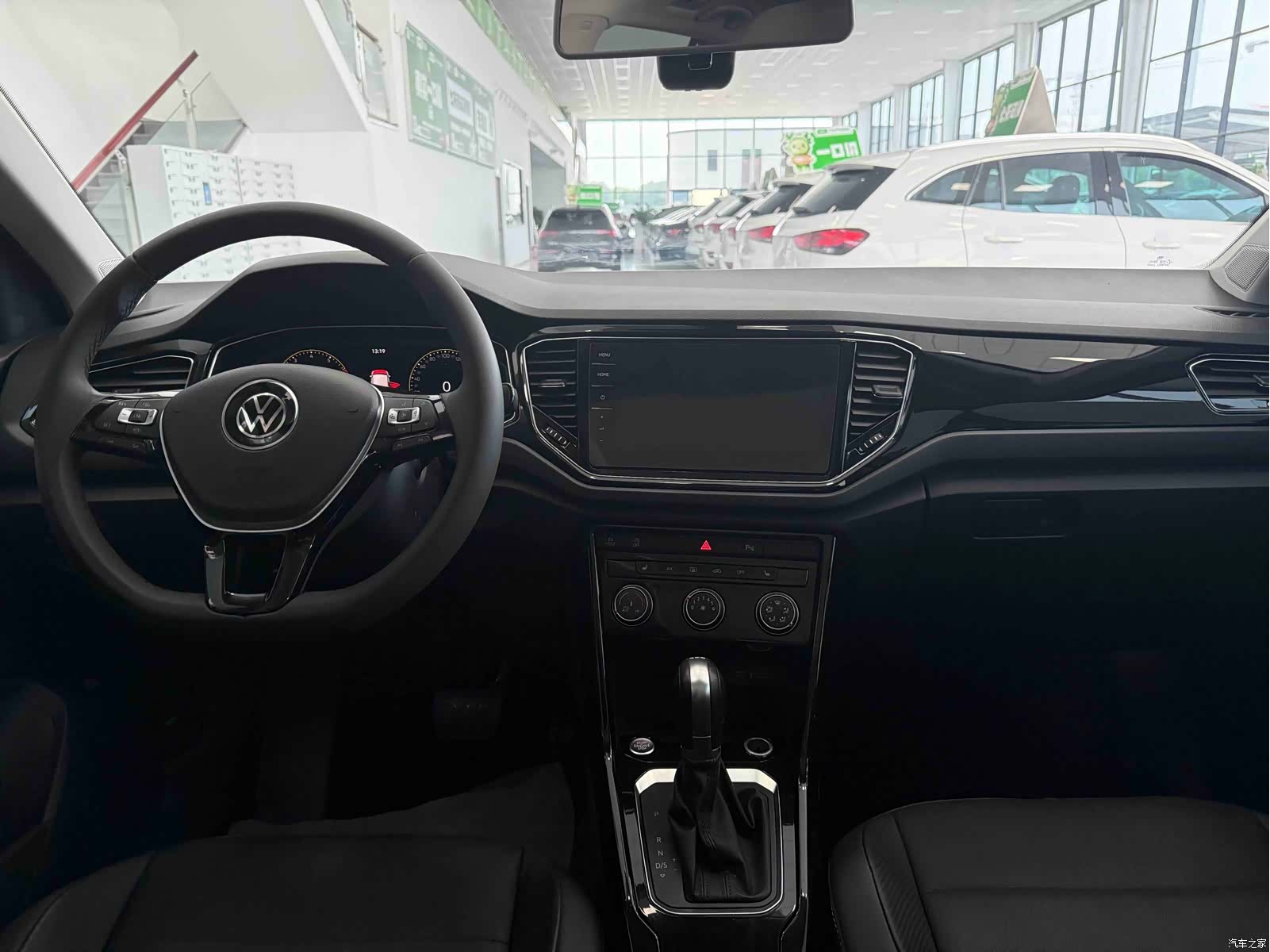Volkswagen T-ROC, 2022 18
