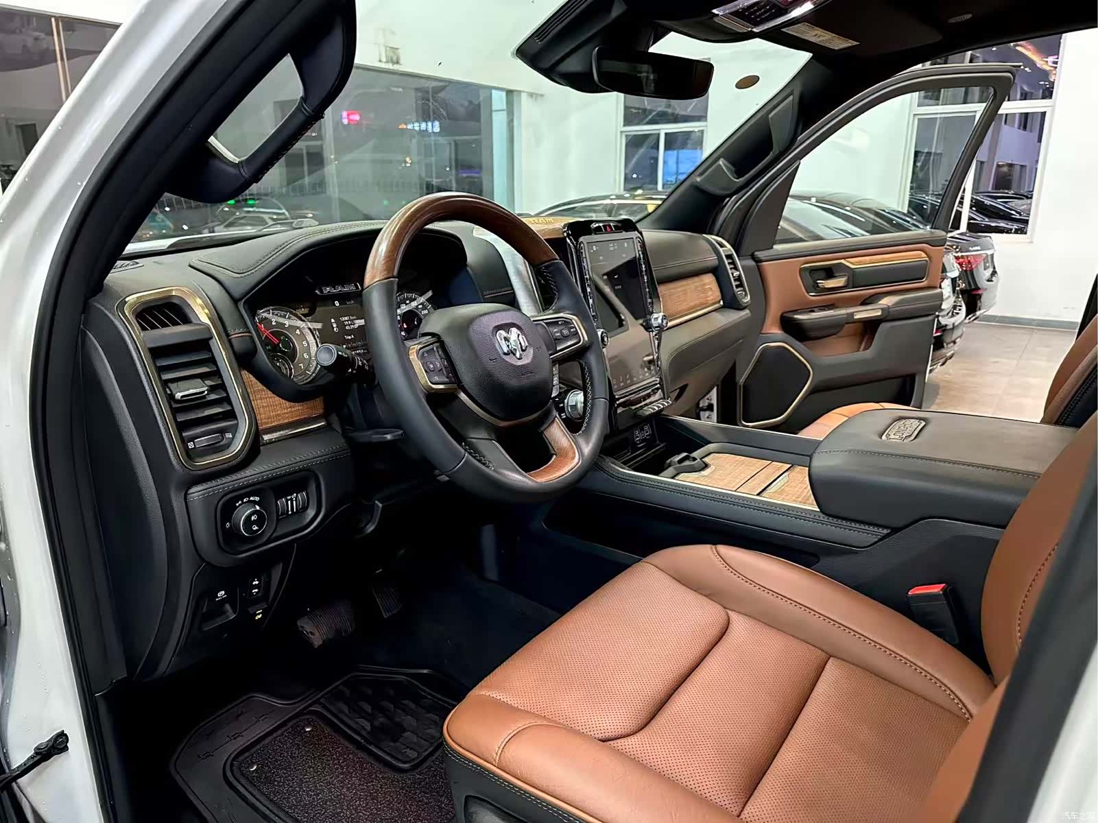 RAM Trucks, 2023 7